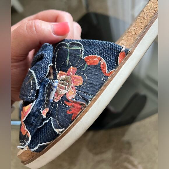 Crown Vintage Artrisia Floral Denim Bow Sandals Women’s Size 9 - Picture 5 of 12